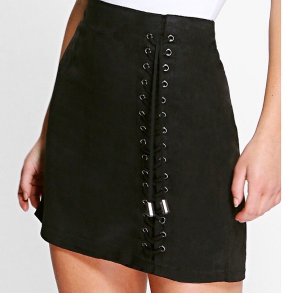 ⚡️BOOHOO black suede lace up skirt⚡️ - Picture 4 of 10